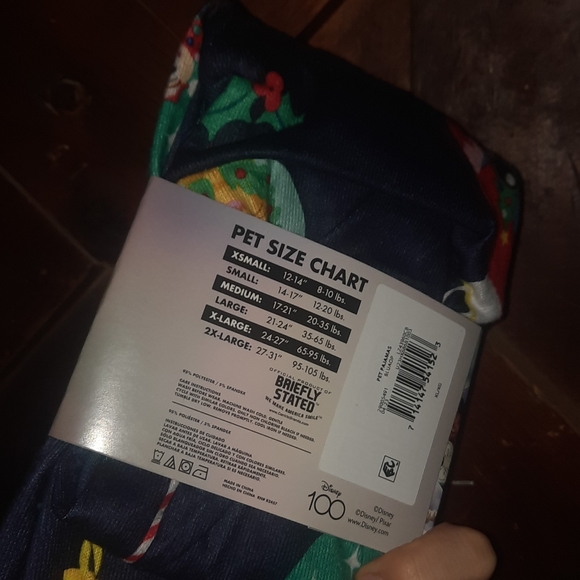 🍀3/15 🆕️ Disney Dog Christmas Shirt's - Picture 6 of 6